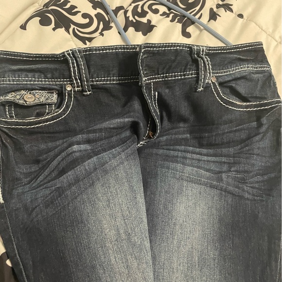 Size 16 Maurcies jeans - Picture 2 of 3